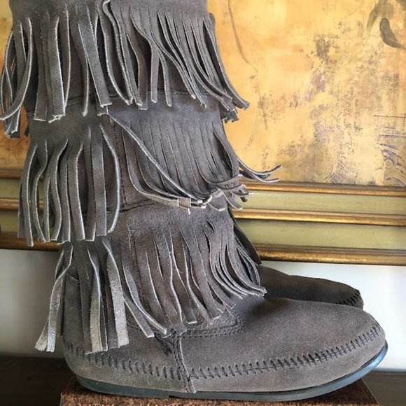 Minnetonka Calf 3-Layer Fringe Boot - Picture 3 of 5